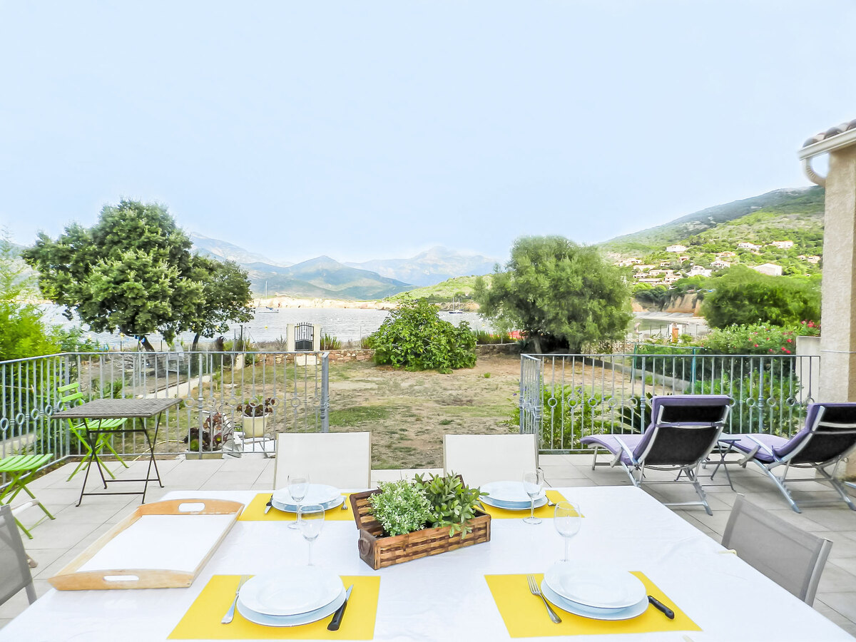 Villa Fidiamare : 175 m² pieds dans l'eau à Galéria - Photo 4