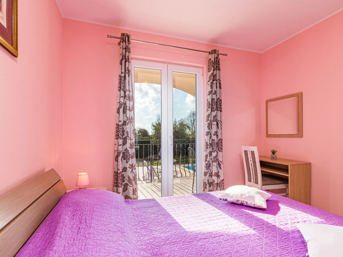 Maison Lara à Poreč avec piscine privée - Photo 15