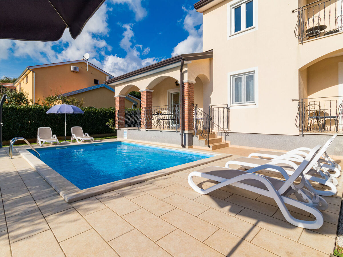 Maison Lara à Poreč avec piscine privée - Photo 25