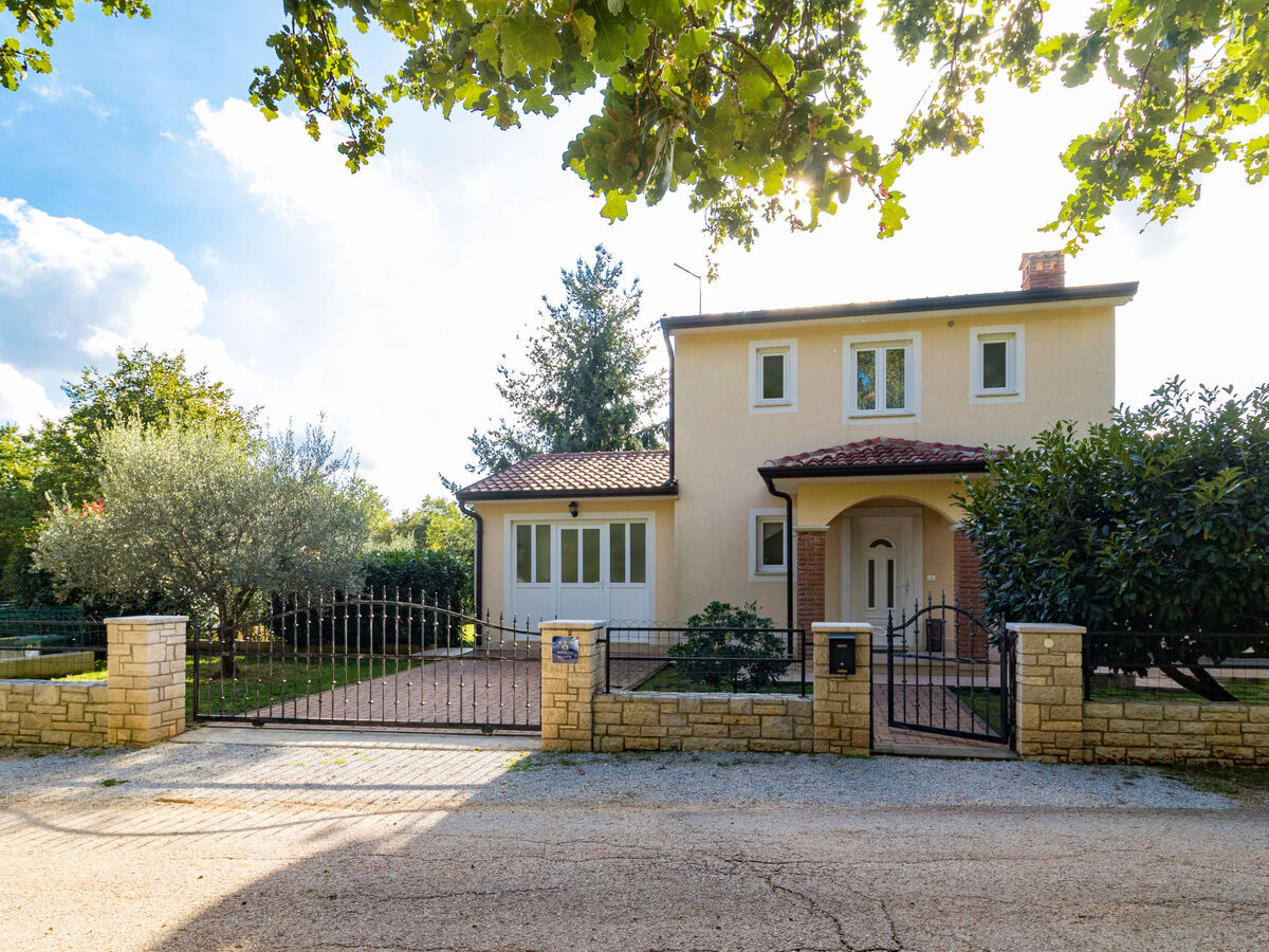 Maison Lara à Poreč avec piscine privée - Photo 27
