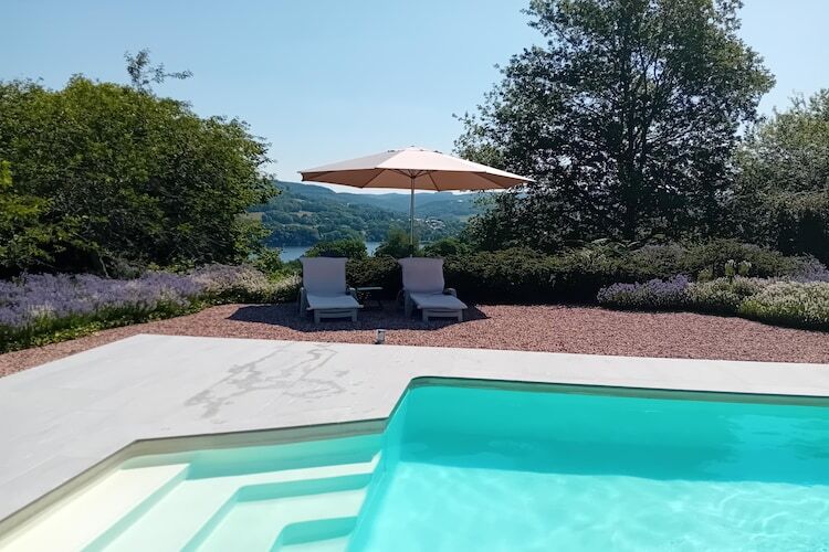 Maison Pannecière : piscine chauffée et lac privé - Photo 1