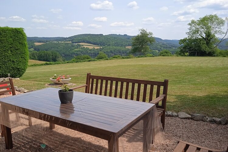 Maison Pannecière : piscine chauffée et lac privé - Photo 4