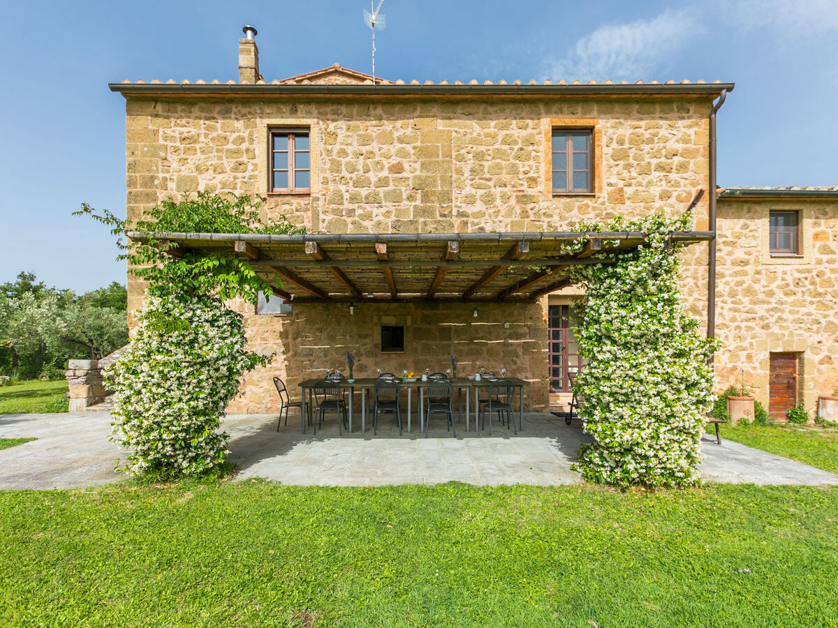 Gîte Salvia à Pitigliano : 3 chambres, jardin et piscine - Photo 2