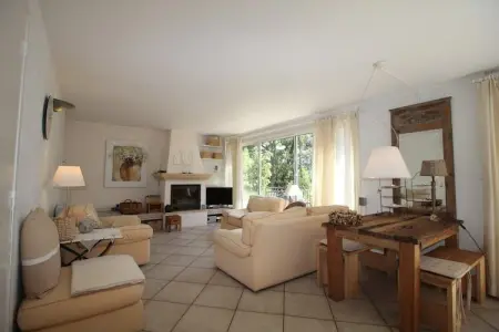 Le Capitou, maison design dans l'Estérel à Fréjus : photo 10