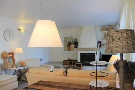 Le Capitou, maison design dans l'Estérel à Fréjus : photo 11