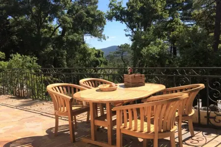 Le Capitou, maison design dans l'Estérel à Fréjus : photo 17