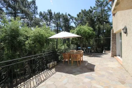 Le Capitou, maison design dans l'Estérel à Fréjus : photo 18
