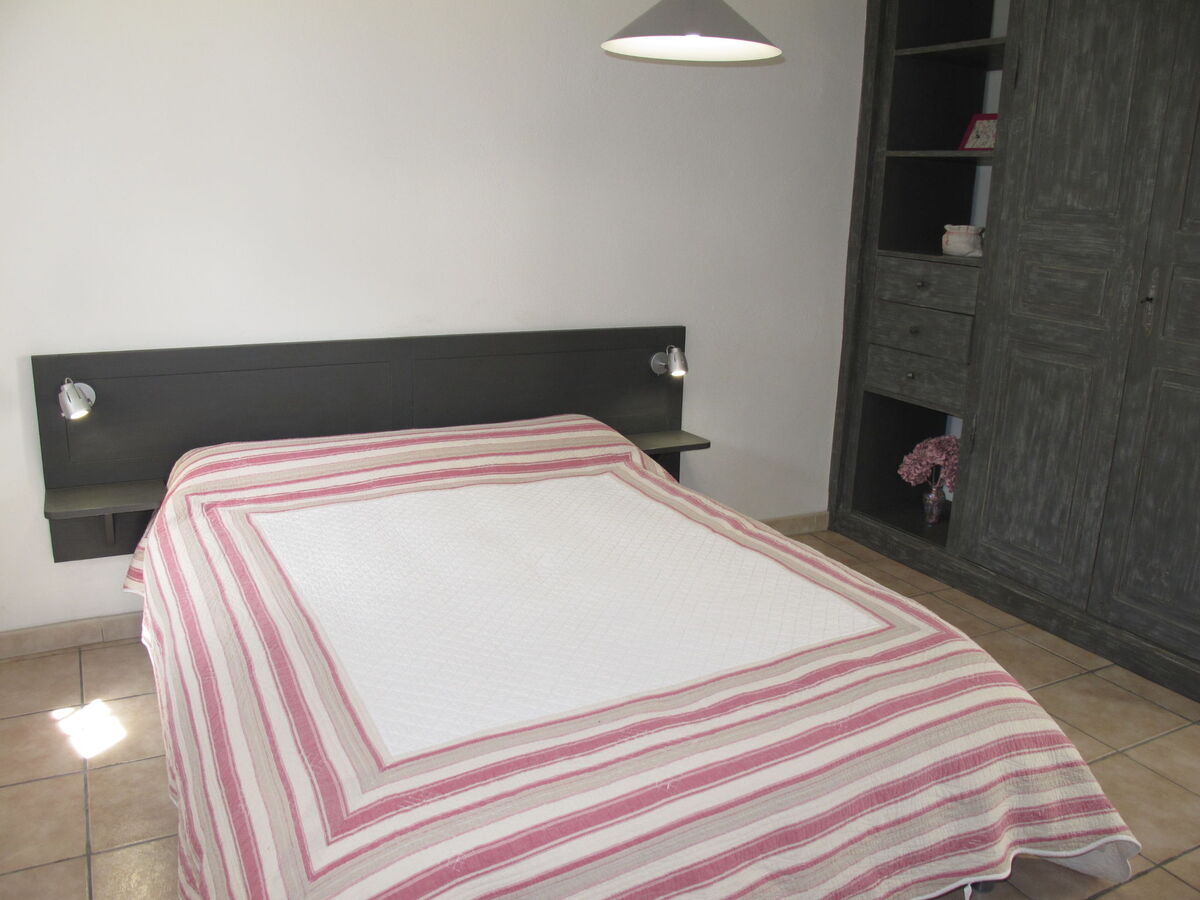 Gîte Marguerie – maison 19e rénovée, vue sur la vallée - Photo 9