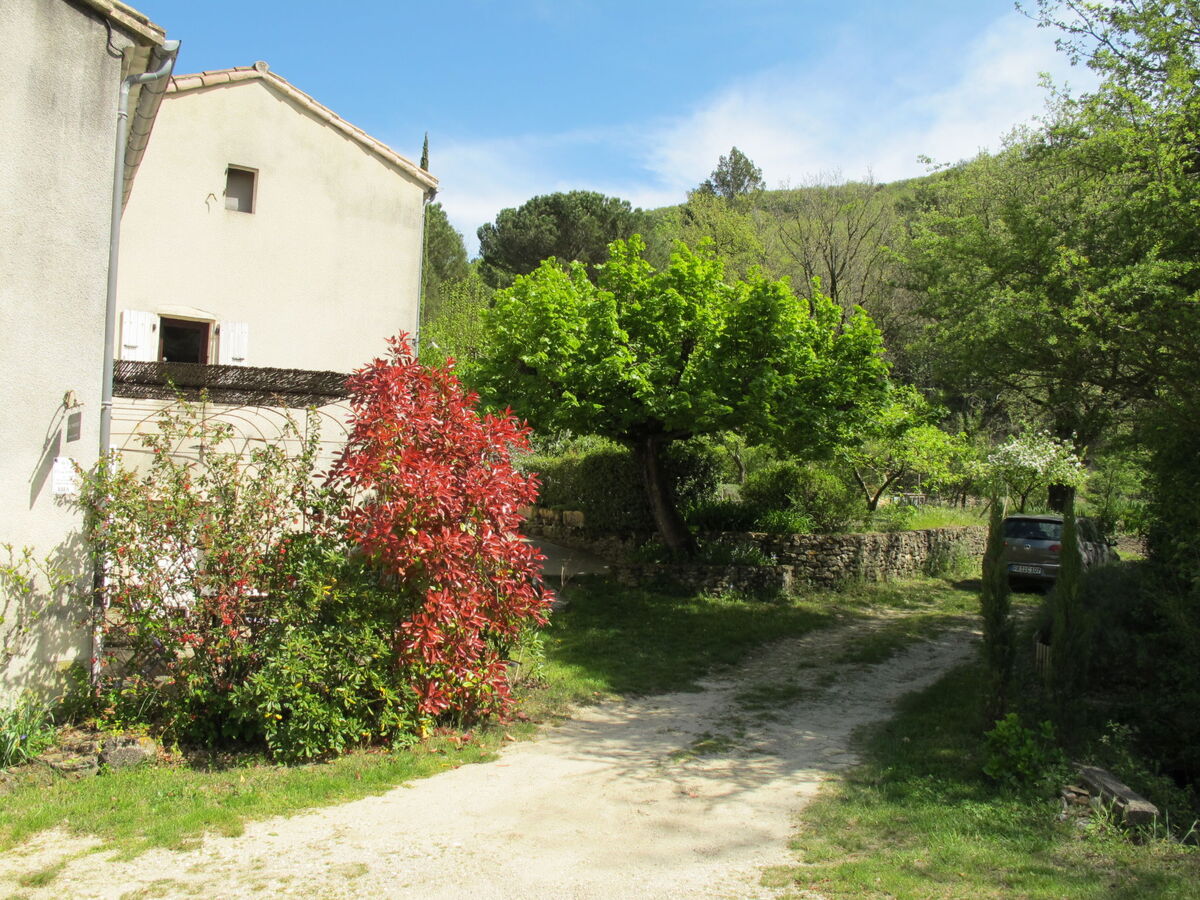 Gîte Marguerie – maison 19e rénovée, vue sur la vallée - Photo 11