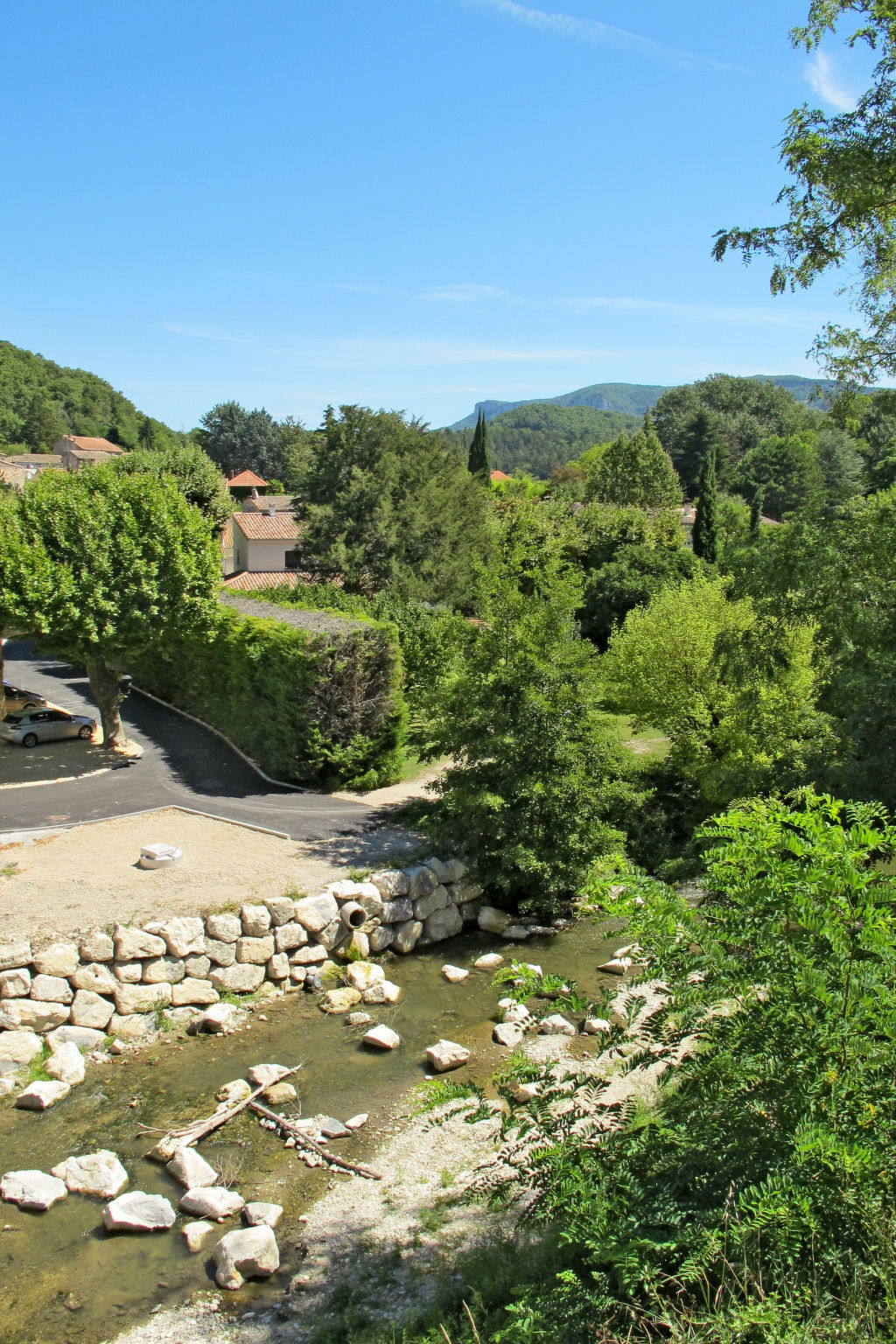 Gîte Marguerie – maison 19e rénovée, vue sur la vallée - Photo 24