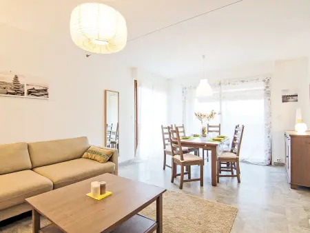 Le Rabelais – Apt 2 pièces avec terrasse, 300 m de la mer : photo 8