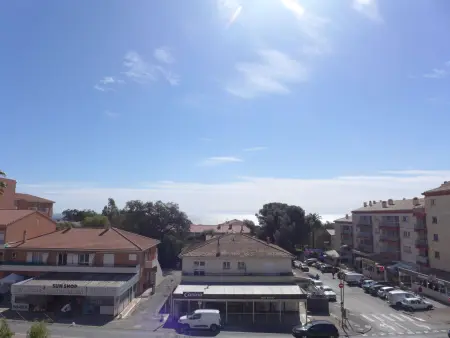 Le Rabelais – Apt 2 pièces avec terrasse, 300 m de la mer : photo 15