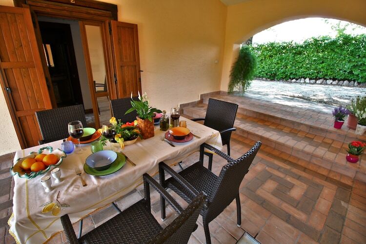 Maison Pino à Selci : escapade rustique avec piscine - Photo 6