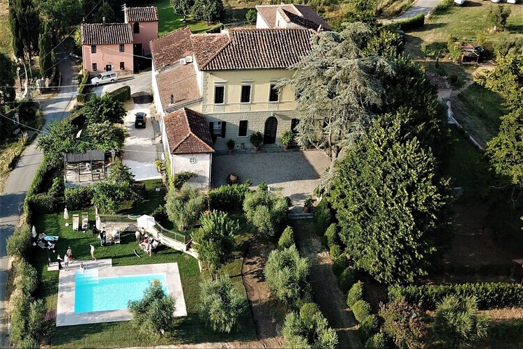 Villa dei Tarocchi, 8 pers., piscine et jardin - Photo 8