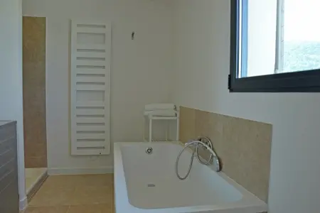 Villa Provatoux, 9 pers., piscine chauffée au pied du Ventoux : photo 14