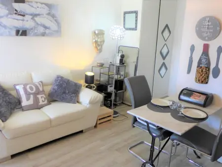 Appartement Kennedy à 15 m de la plage, Villers sur Mer : photo 2