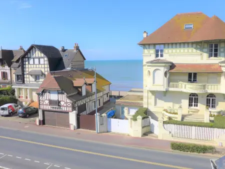 Appartement Kennedy à 15 m de la plage, Villers sur Mer : photo 5