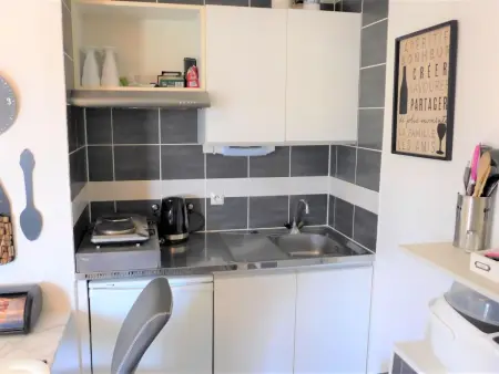 Appartement Kennedy à 15 m de la plage, Villers sur Mer : photo 10