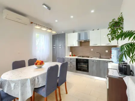 Maison Paula à Pula avec piscine privée : photo 4
