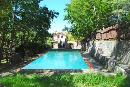 Location maison à Migliorini   Pistoia, Retraite paisible avec piscine