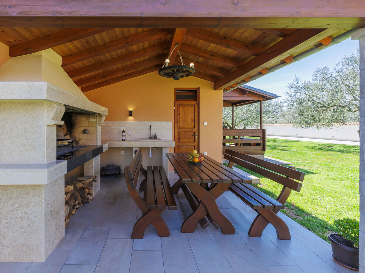 Maison Nina à Pula : 500 m de la plage - Photo 4