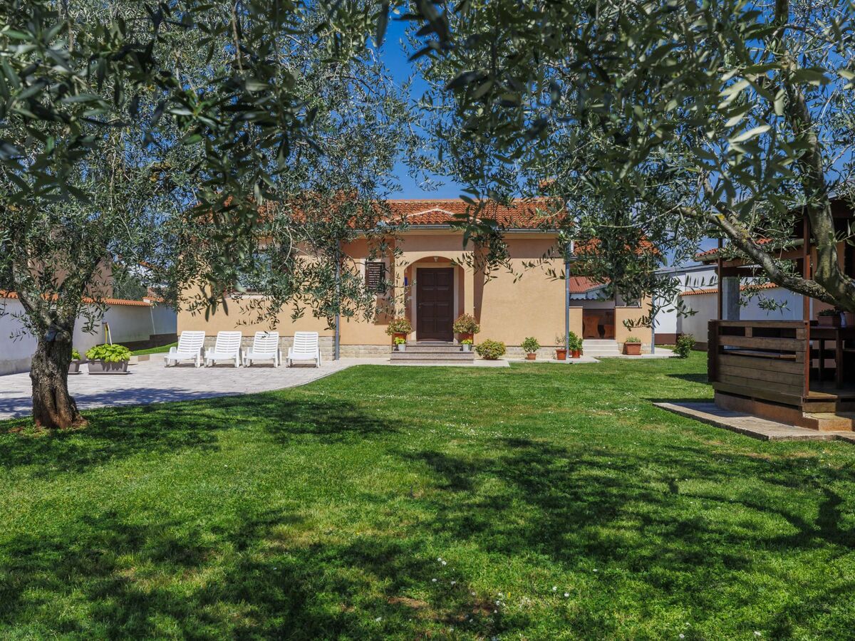 Maison Nina à Pula : 500 m de la plage - Photo 5