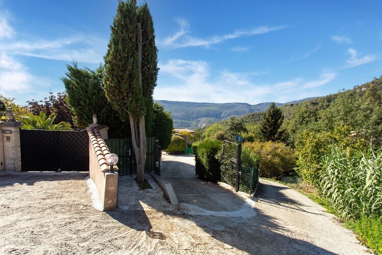 Maison 5 personnes, jardin 500m² à Berre-Les-Alpes - Photo 6