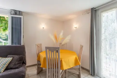 Maison 5 personnes, jardin 500m² à Berre-Les-Alpes : photo 3