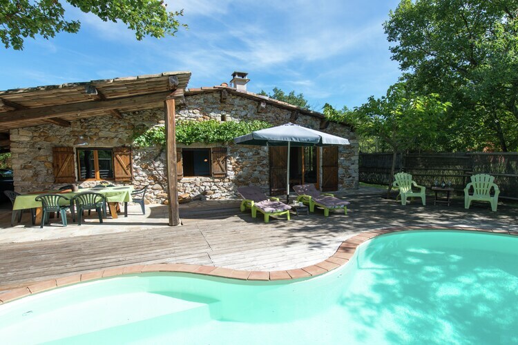 Maison ardéchoise avec piscine privée à St Alban-Auriolles - Photo 1
