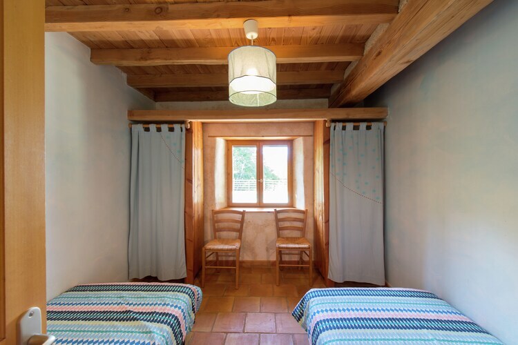 Maison ardéchoise avec piscine privée à St Alban-Auriolles - Photo 15