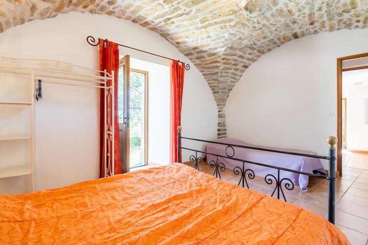 Maison 5 pers. avec piscine partagée aux Vans - Photo 13