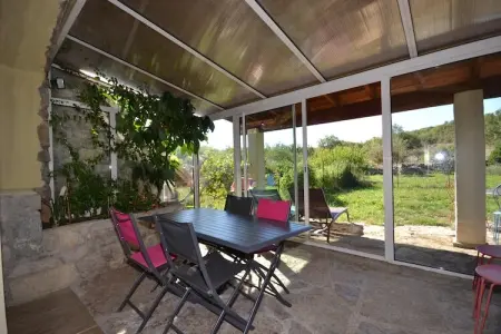 Maison familiale à Lanas avec piscine chauffée et trampoline : photo 6