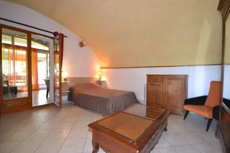 Maison familiale à Lanas avec piscine chauffée et trampoline : photo 10