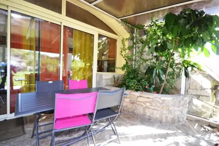 Maison familiale à Lanas avec piscine chauffée et trampoline : photo 16