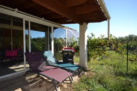 Maison familiale à Lanas avec piscine chauffée et trampoline : photo 24