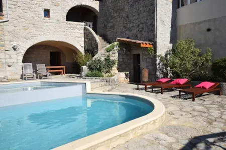 Maison familiale à Lanas avec piscine chauffée et trampoline : photo 32