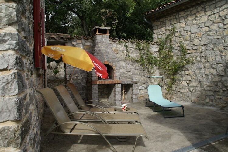 Maison 8 personnes sur colline boisée à Beaulieu - Photo 16