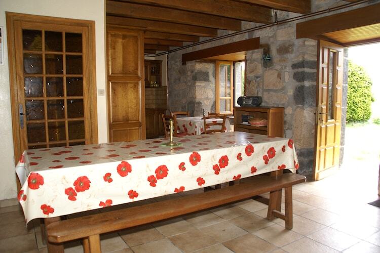 Maison Connor à Neuvéglise, 6 pers., terrasse et jardin - Photo 3