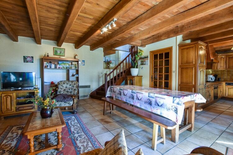 Maison Connor à Neuvéglise, 6 pers., terrasse et jardin - Photo 9