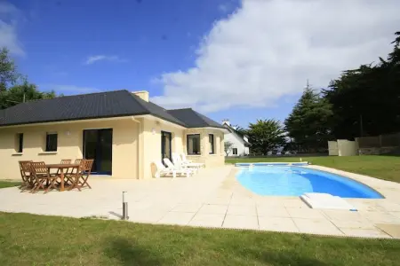 Location maison à Plestin les Grèves, Villa avec Piscine Privée à Plestin-les-Grèves