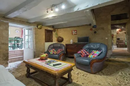 Maison 6 personnes piscine privée à St-Jory-las-Bloux : photo 2