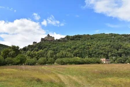 Maison 1 chambre avec jardin privé à Berbiguières : photo 17