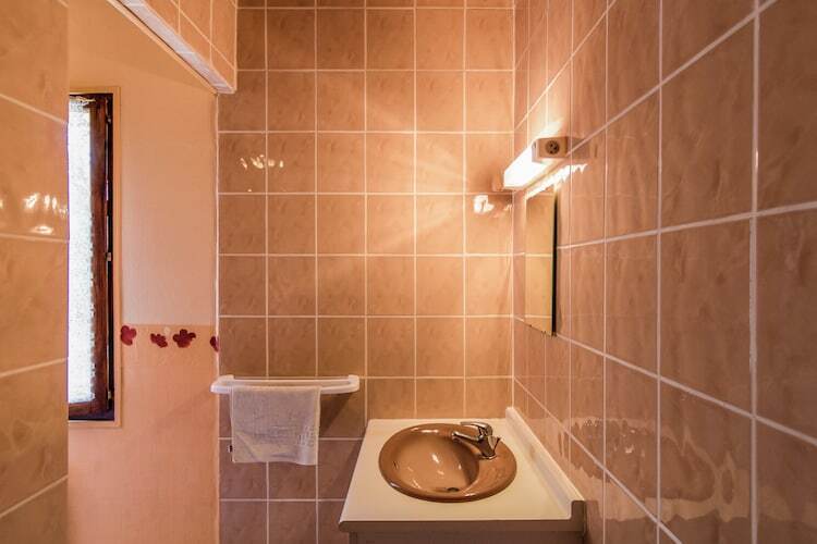 Maison 5 pers. avec piscine partagée à Salignac - Photo 17