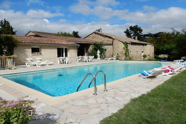 Maison XIIe siècle avec piscine privée près d'Alixan - Photo 1