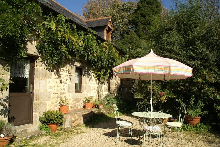 Maison bretonne avec jardin et barbecue à Querrien - Photo 12