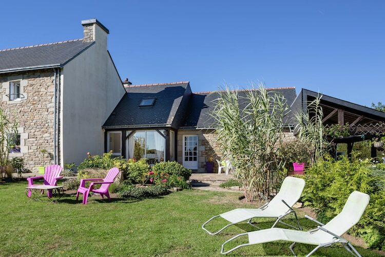 Maison bretonne rénovée avec jardin et étang à Querrien - Photo 1