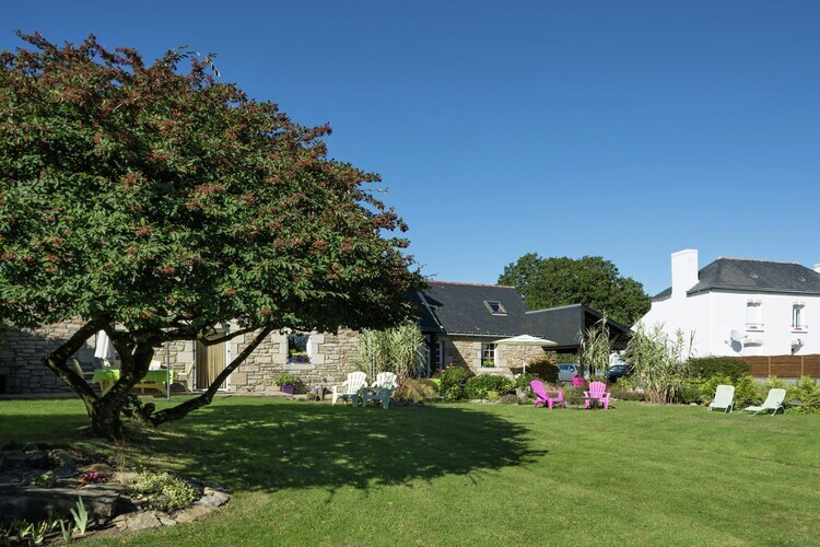 Maison bretonne rénovée avec jardin et étang à Querrien - Photo 20