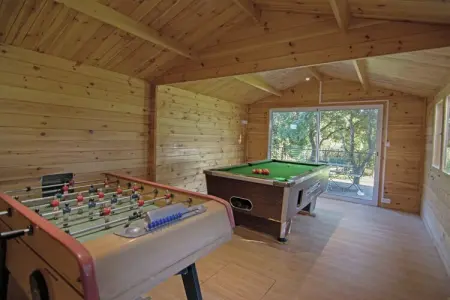Maison de vacances - LÉDENON, Villa à Lédenon avec piscine privée - Photo 2