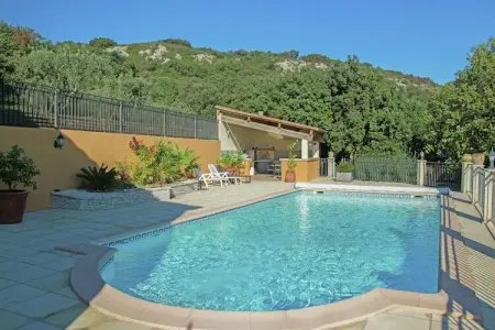 Maison de vacances - LÉDENON, Villa à Lédenon avec piscine privée - Photo 5
