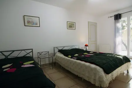 Maison de vacances - LÉDENON, Villa à Lédenon avec piscine privée - Photo 9
